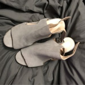 Barely worn open toe and open heel shoe